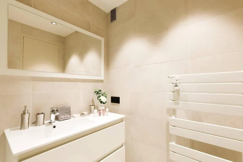 Apartment Marriott Area Superb 1 Bedroom Cannes